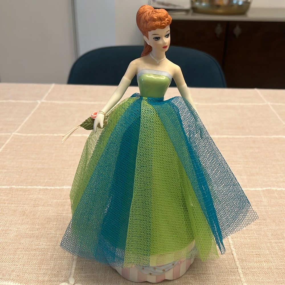 Barbie - 1963 Senior Prom Porcelain Musical figurine.